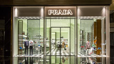 shop prada online.